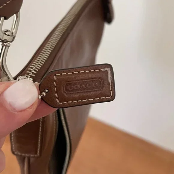 Vintage Coach Hampton Swing Pack crossbody bag - Picture 6 of 10